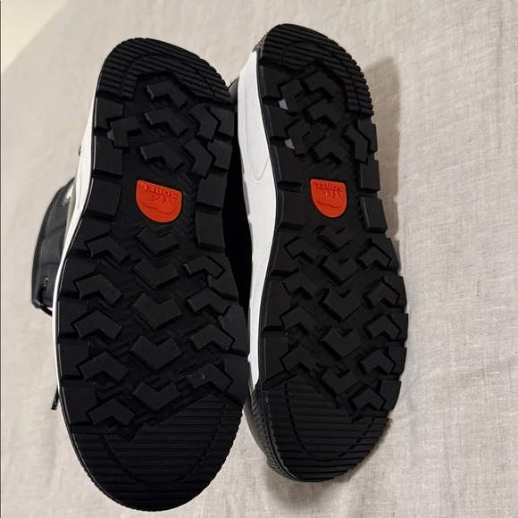 NWT SOREL Whitney Mid Waterproof Boots - Picture 8 of 10